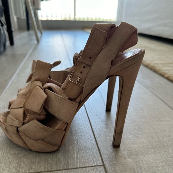 Christian Dior Ingenue Suede Bow Sandals - Picture 5 of 9